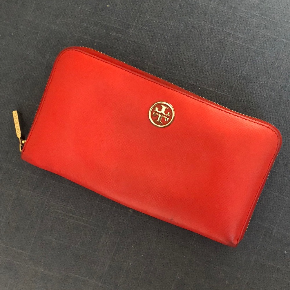 Tory Burch wallet